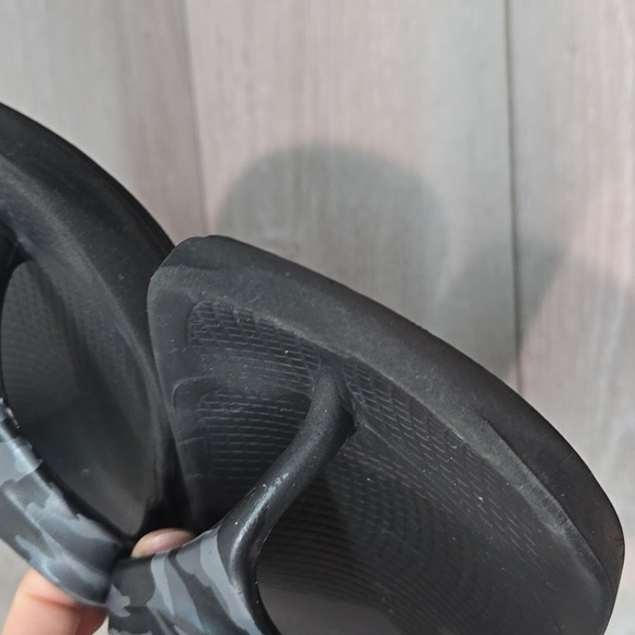 Oofos Women Oolala Thong T Strap Camo Flip Flops Sandals Slide Shoes Sz 9 - Picture 8 of 14